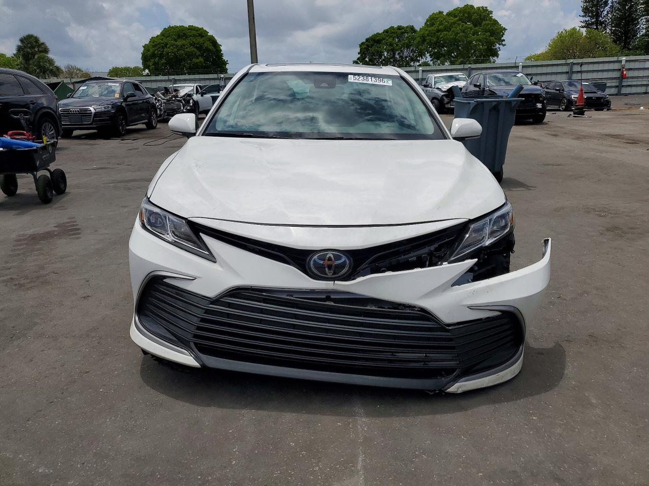 2024 Toyota Camry Le - Image 5