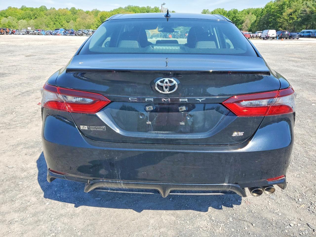 2021 Toyota Camry Se - Фото 6