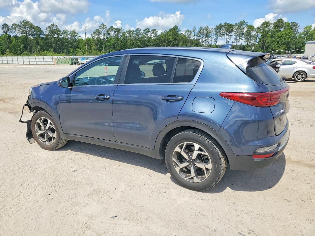 2022 Kia Sportage Lx - Image 2