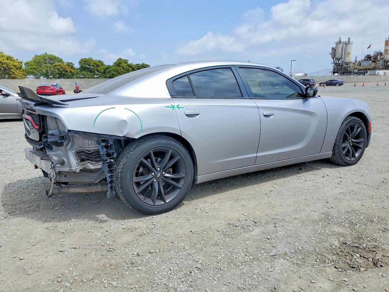 2017 Dodge Charger Se - Фото 3
