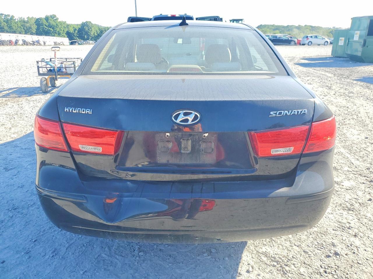 2010 Hyundai Sonata Gls - Image 6