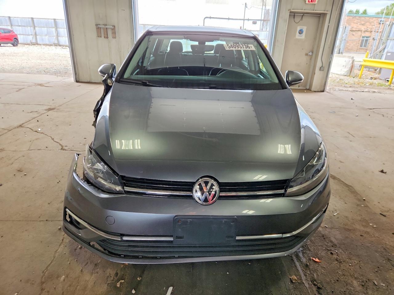 2021 Volkswagen Golf - Фото 5