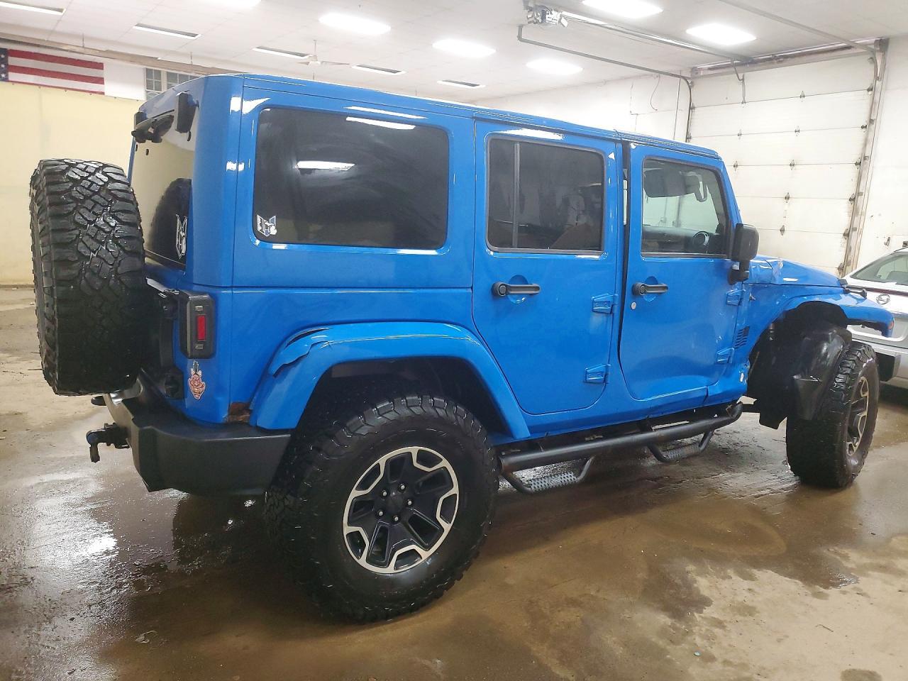 2011 Jeep Wrangler Unlimited Sahara - Фото 3