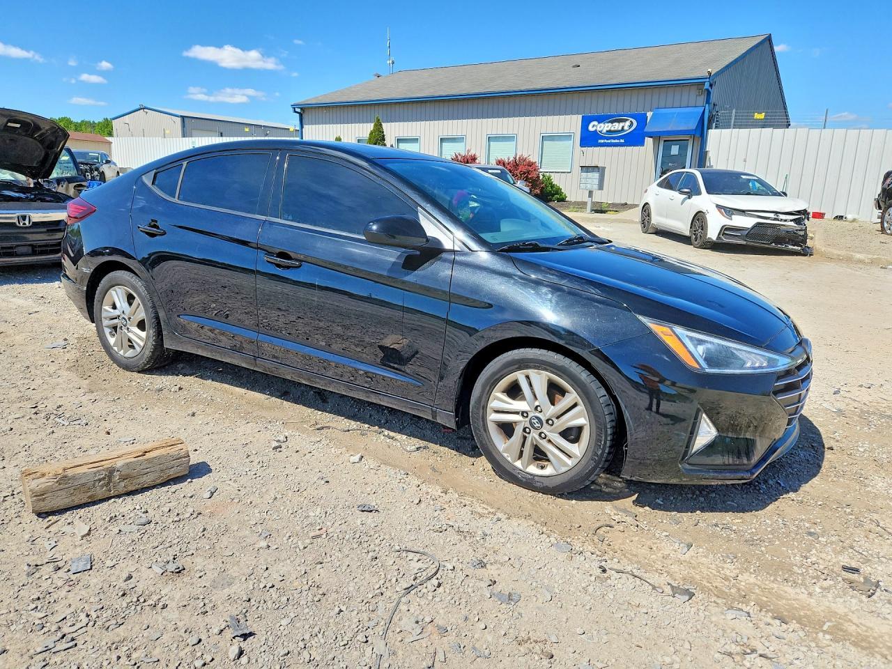 2019 Hyundai Elantra Sel - Image 4