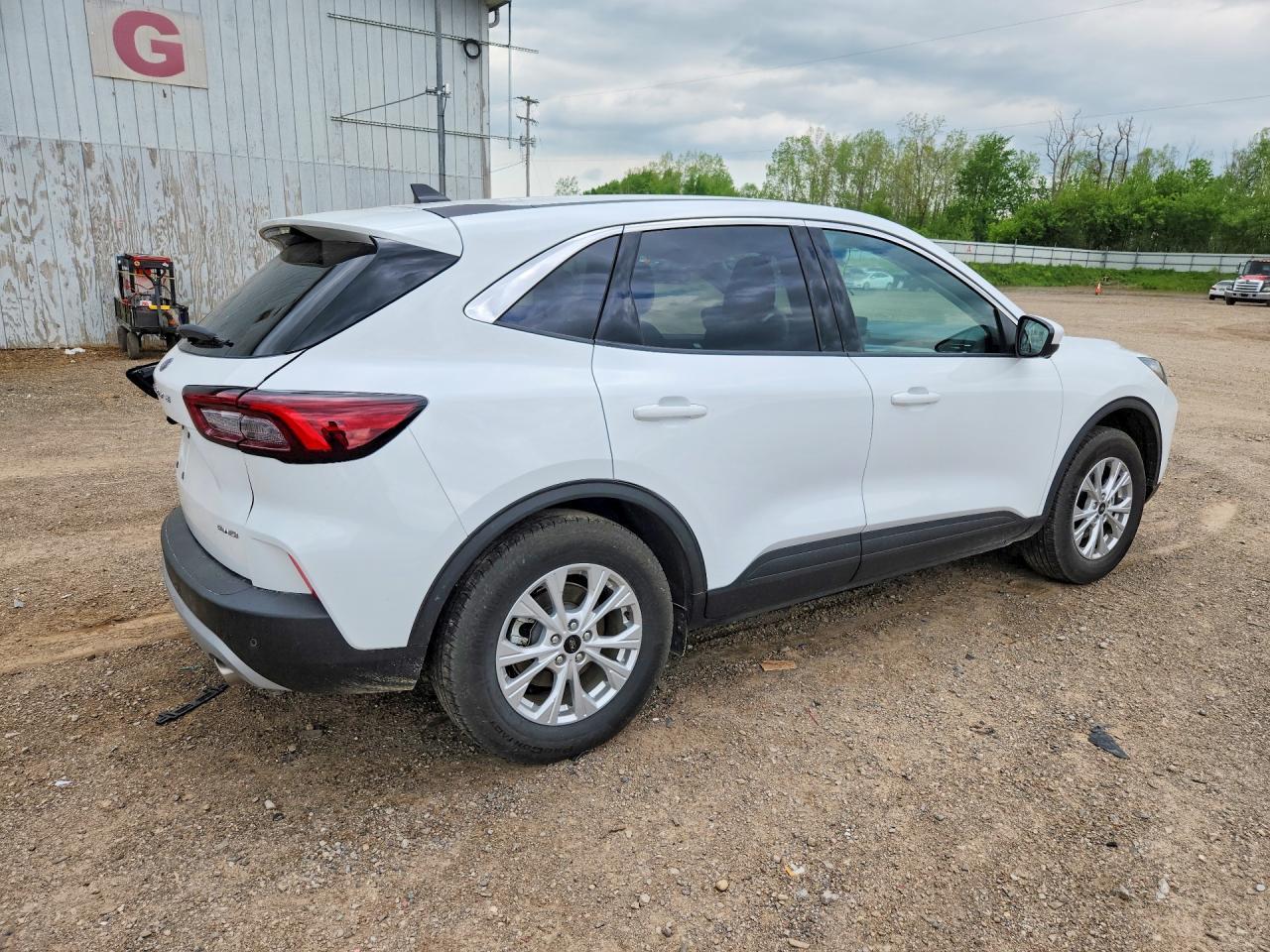 2024 Ford Escape Active - Image 3