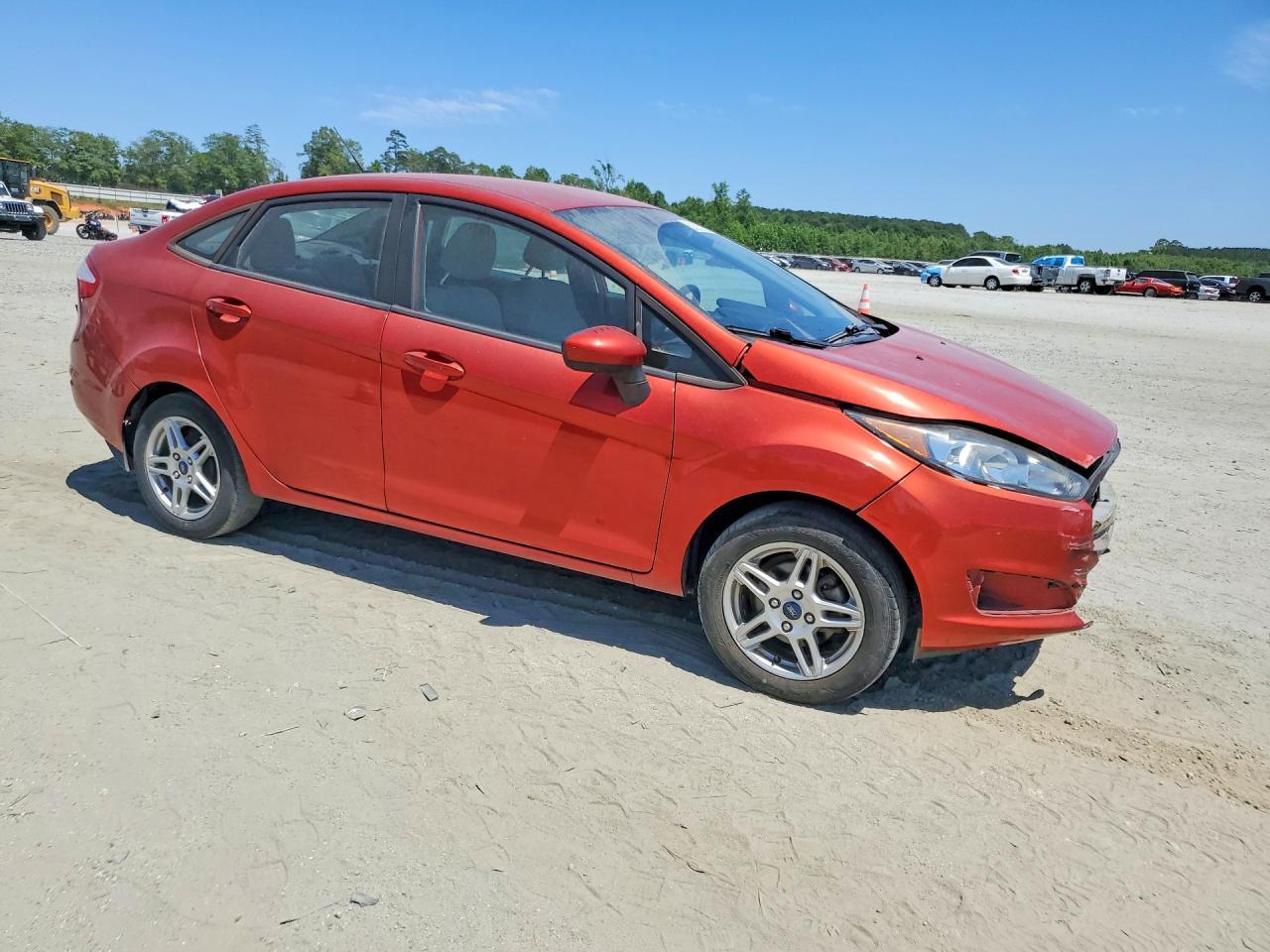 2019 Ford Fiesta Se - Фото 4
