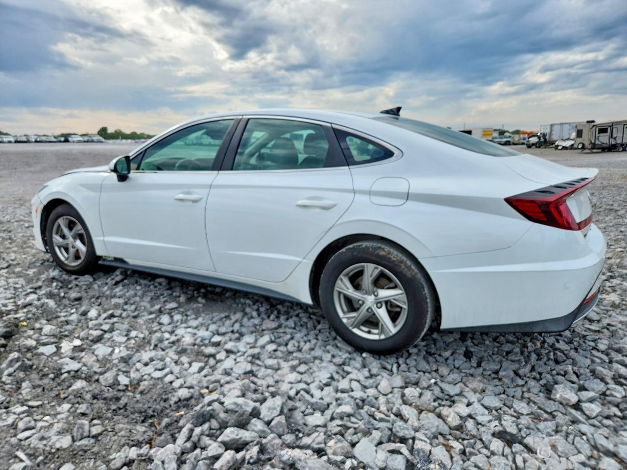 2021 Hyundai Sonata Se - Фото 2