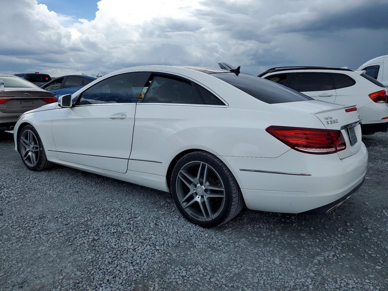 2014 Mercedes-Benz E 350 4Matic - Фото 2
