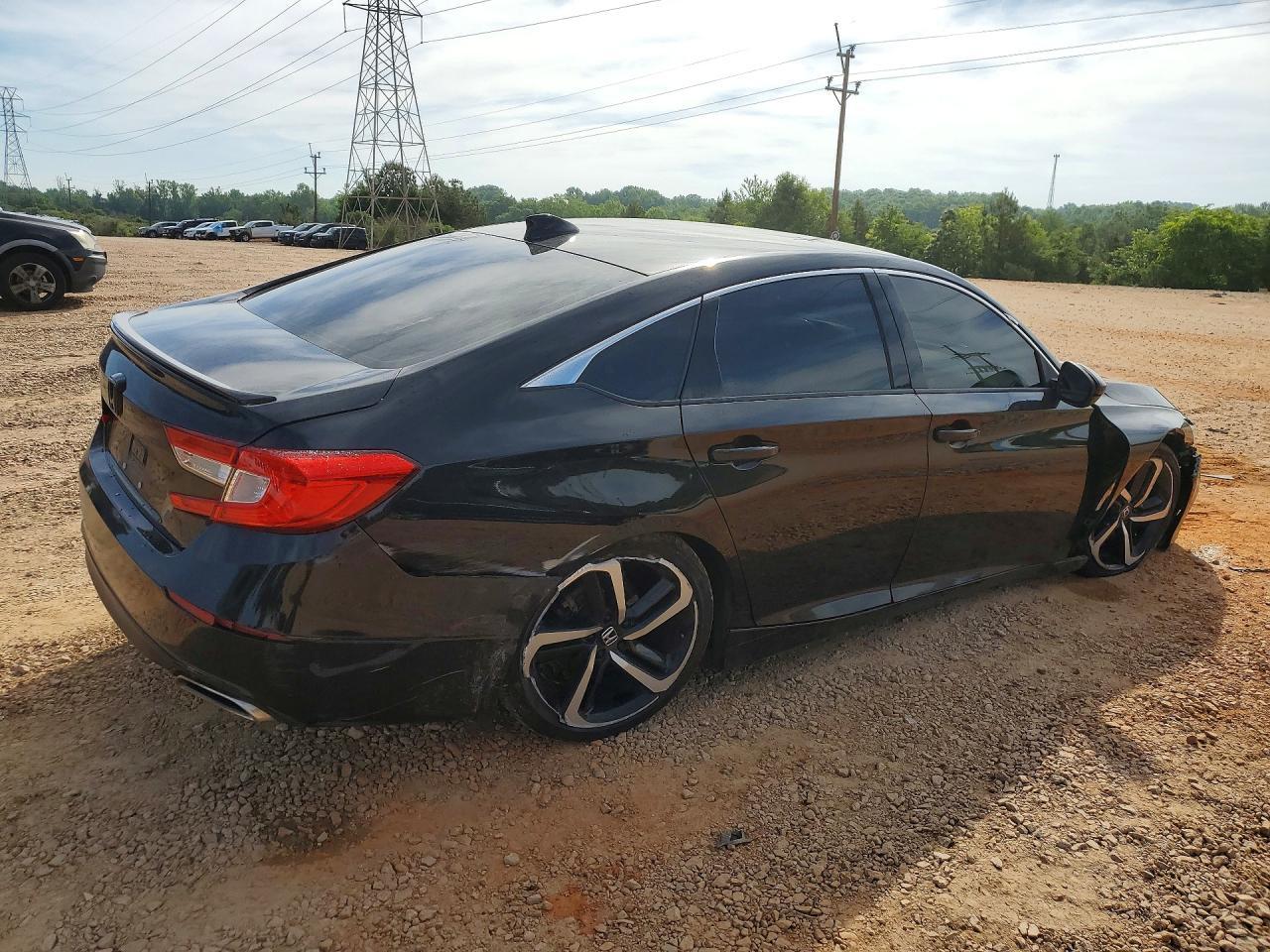 2019 Honda Accord Sport - Image 3