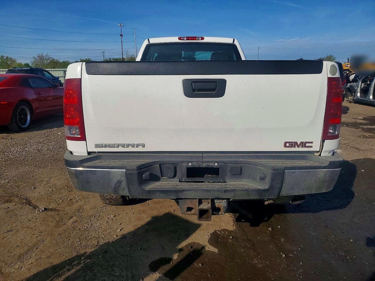 2013 GMC Sierra K2500 Heavy Duty - Image 6