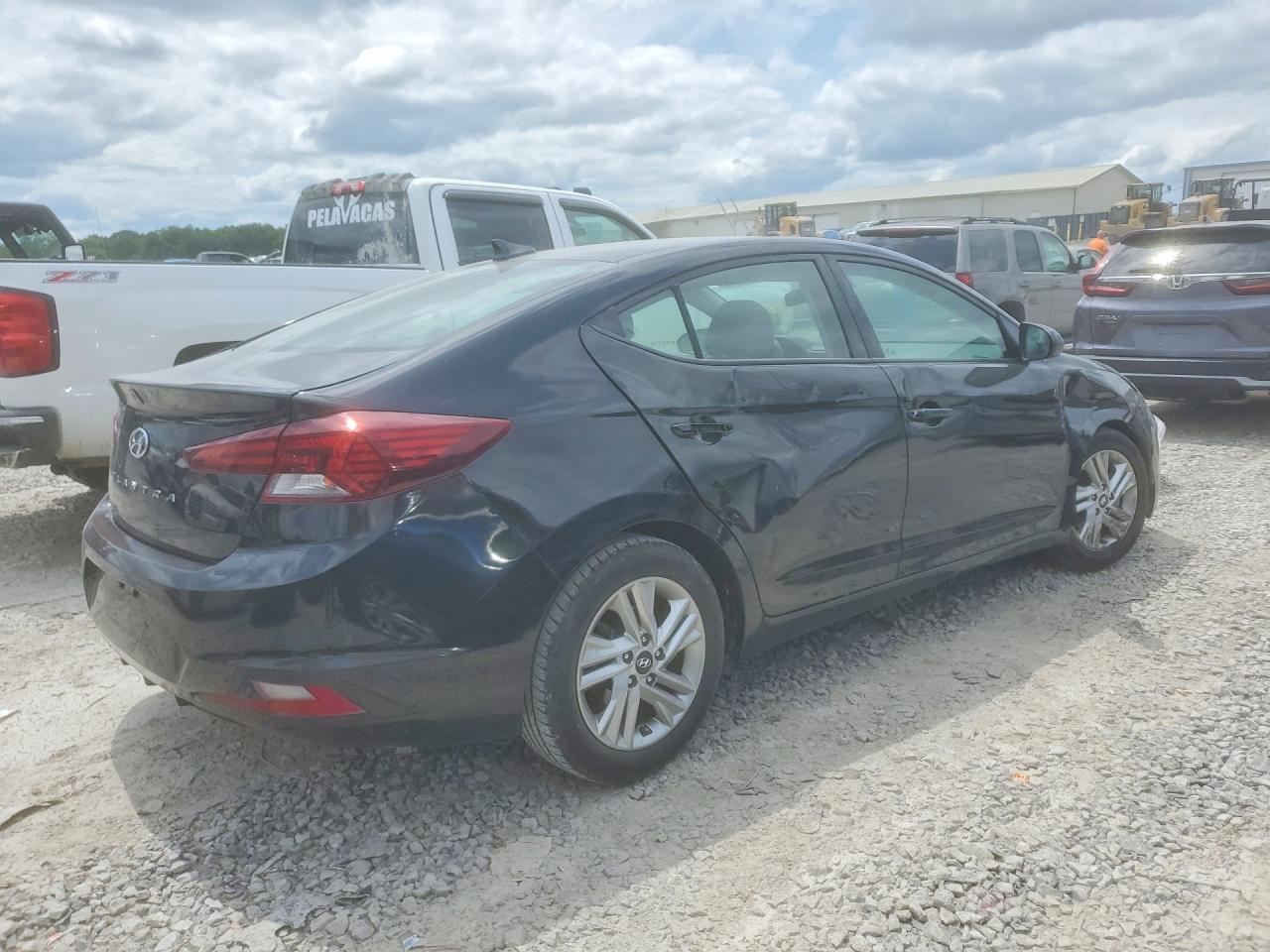 2020 Hyundai Elantra Sel - Фото 3