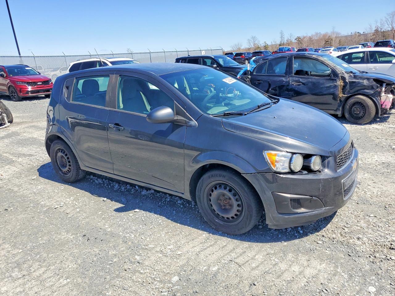 2014 Chevrolet Sonic Ls - Image 4