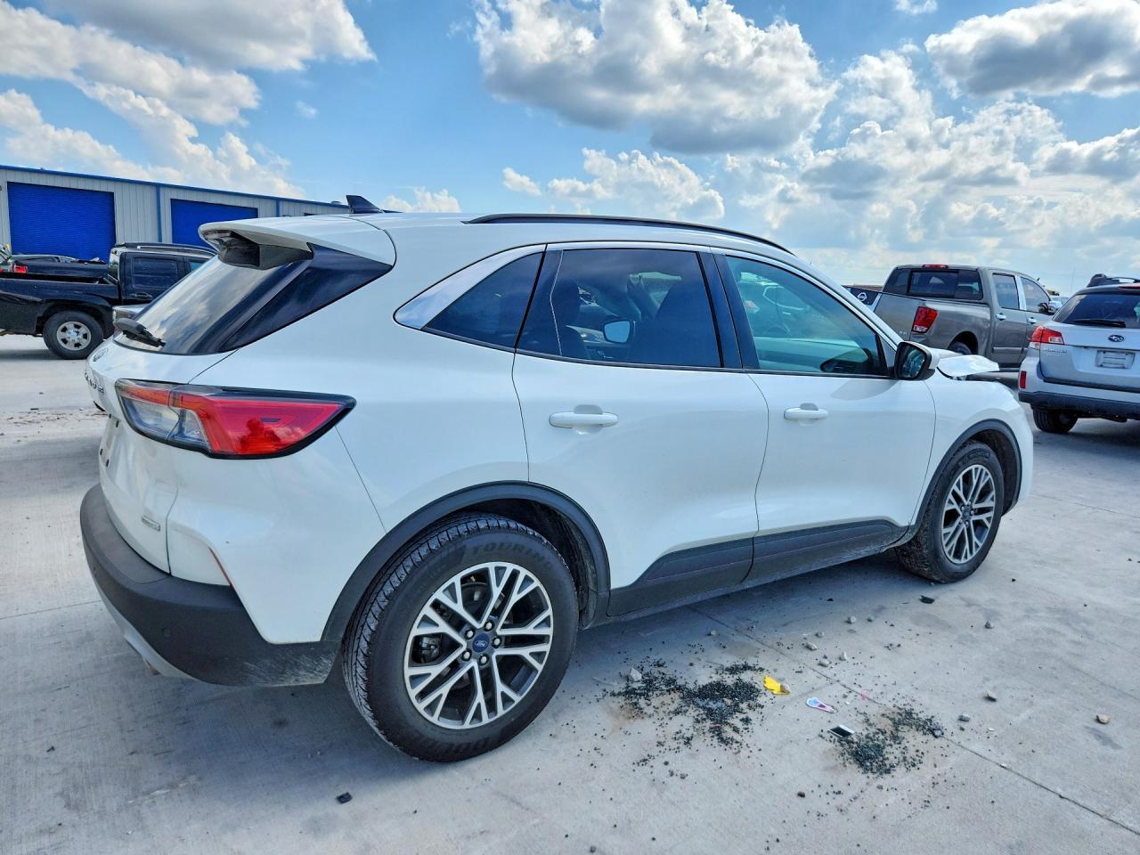 2020 Ford Escape Sel - Фото 3