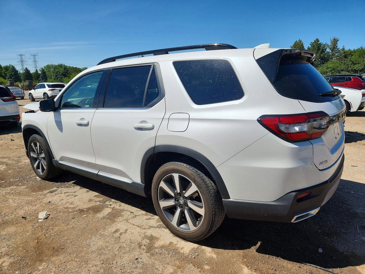 2024 Honda Pilot Touring - Фото 2