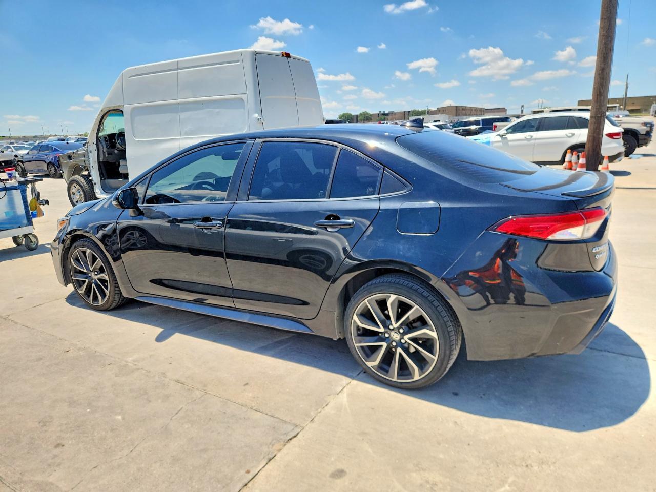 2020 Toyota Corolla Se - Фото 2