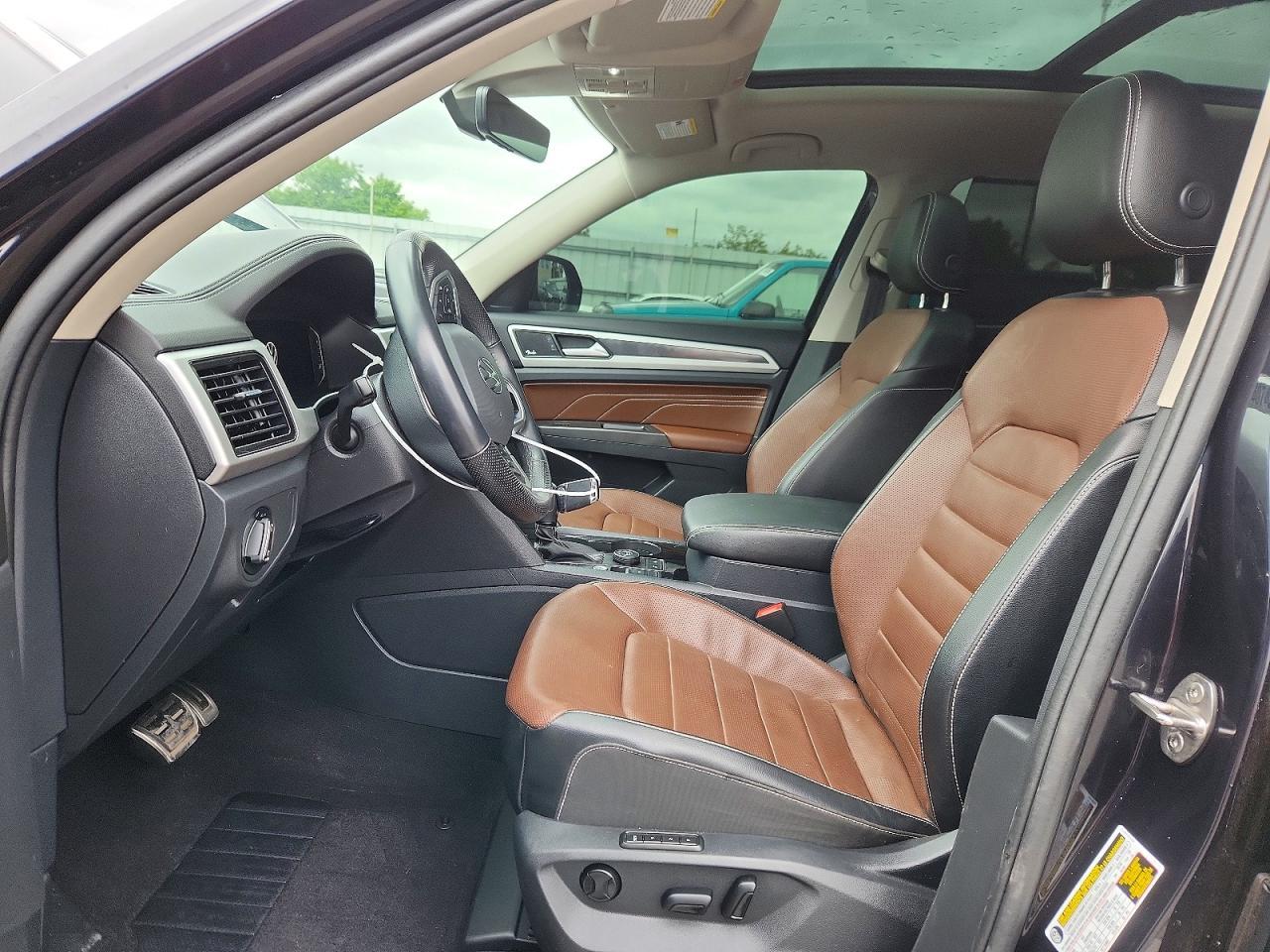 2022 Volkswagen Atlas Sel Premium R-Line - Image 7