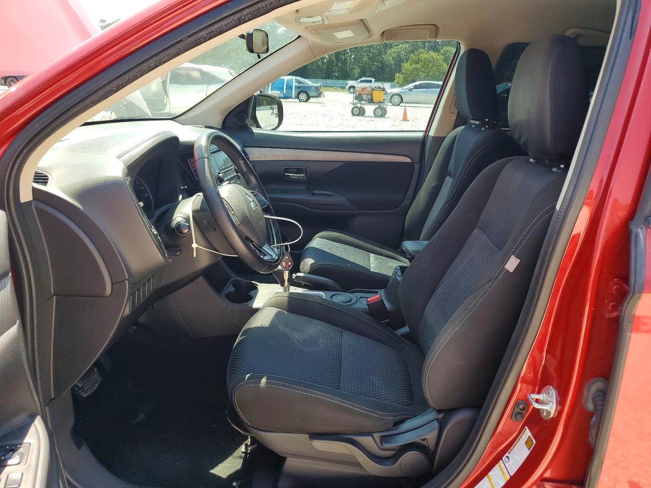 2016 Mitsubishi Outlander Es - Фото 7