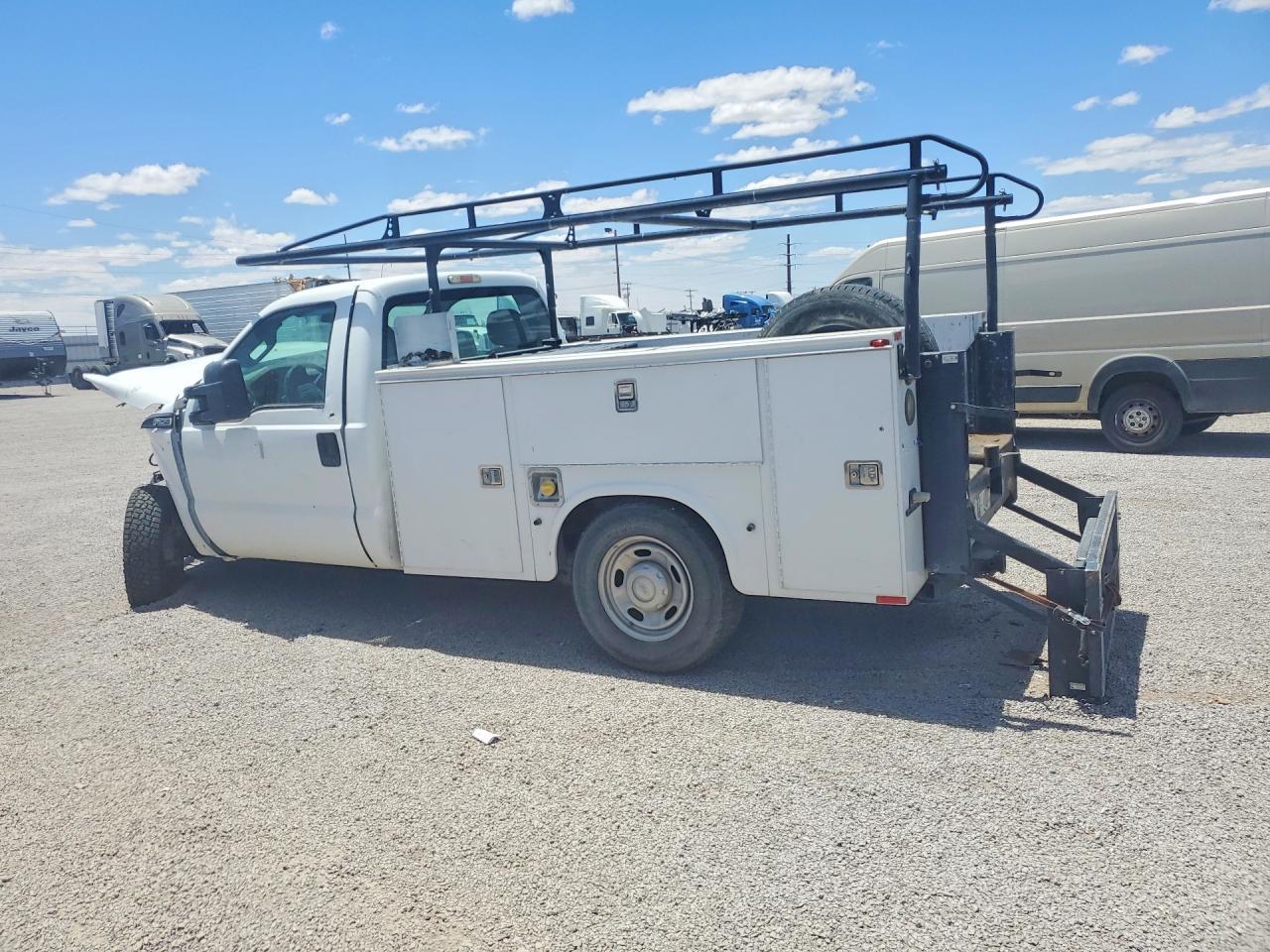 2012 Ford F250 Super Duty - Image 2