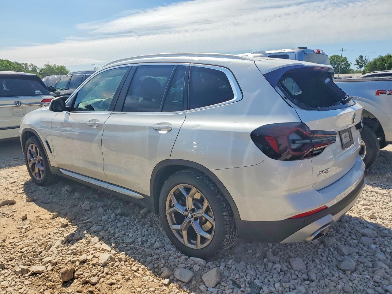 2022 BMW X3 xDrive30I - Фото 2