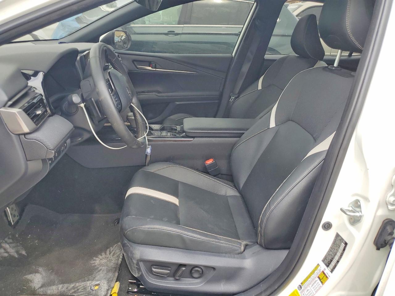 2025 Toyota Camry Se - Фото 7