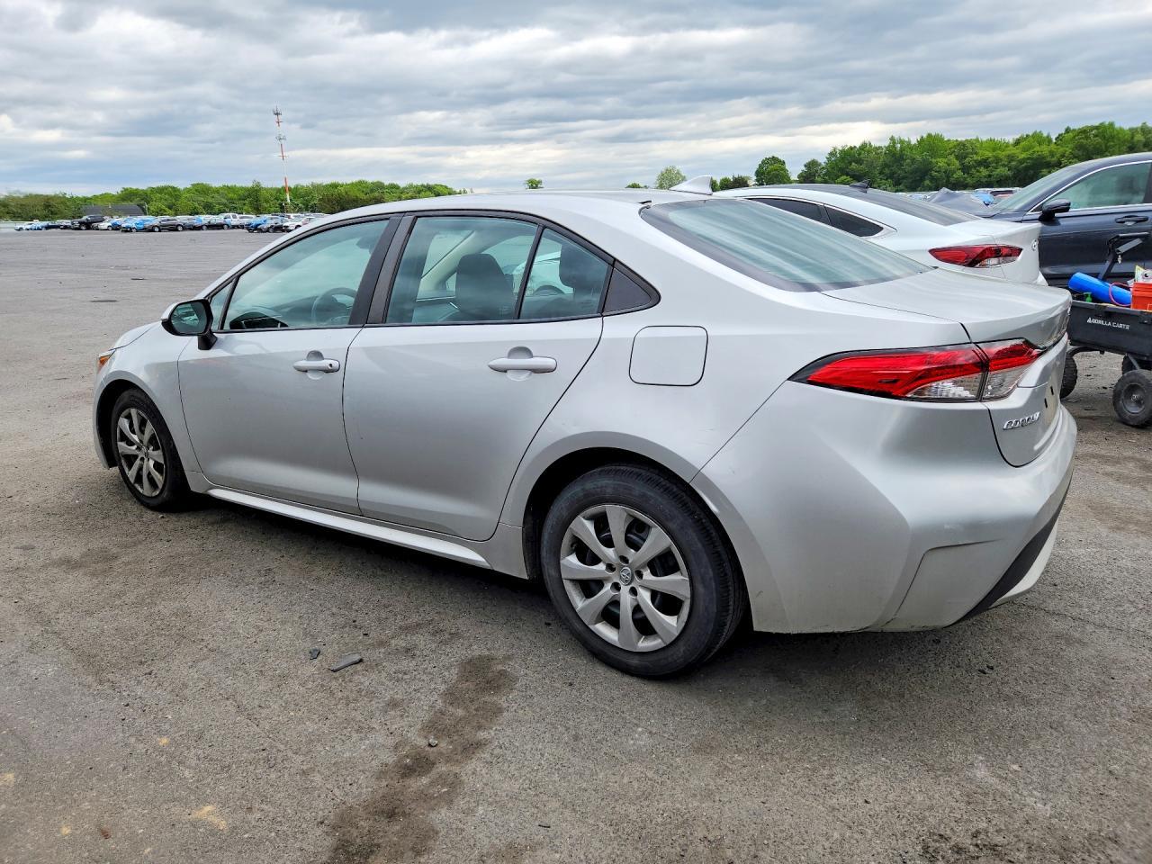 2021 Toyota Corolla - Фото 2
