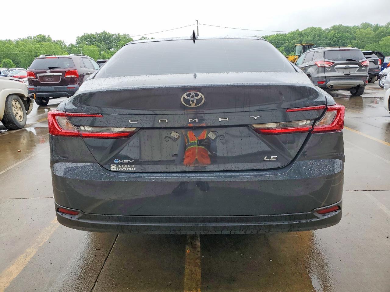 2026 Toyota Camry Le - Фото 6