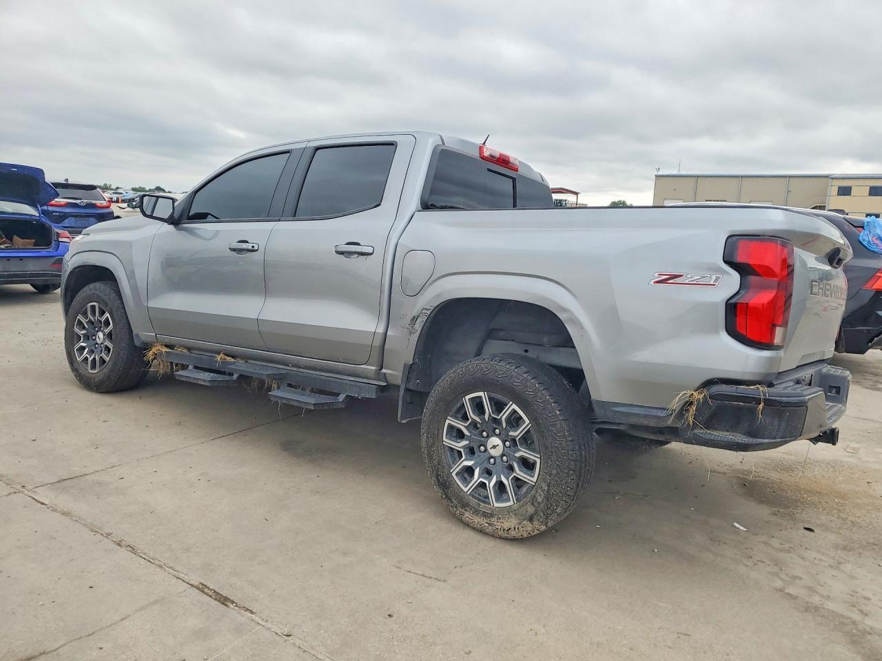 2023 Chevrolet Colorado Z71 - Image 2