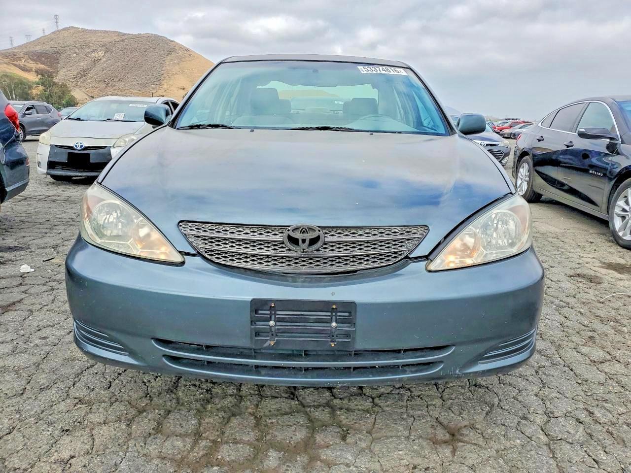 2002 Toyota Camry Le - Фото 5