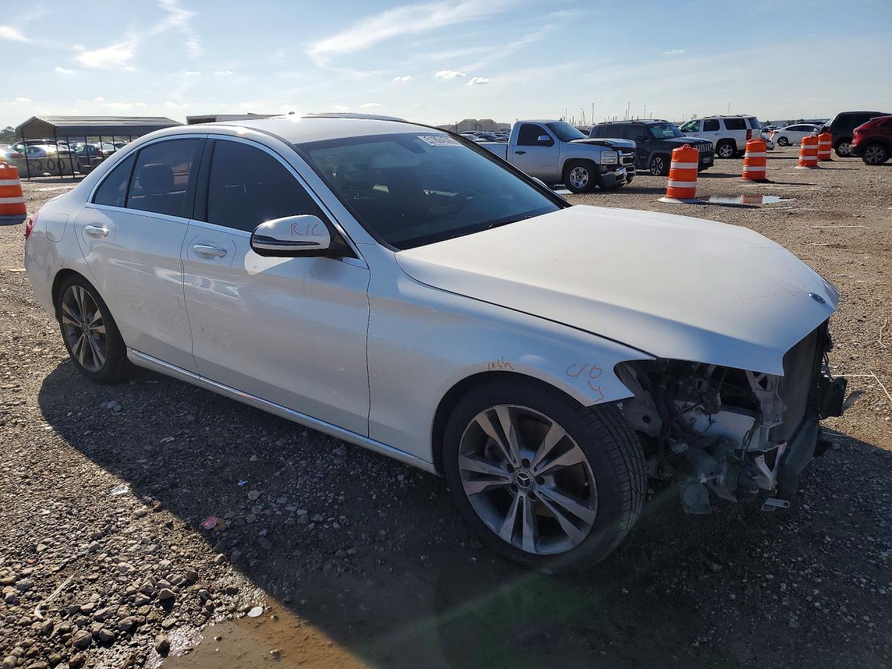 2017 Mercedes-Benz C 300 - Image 4