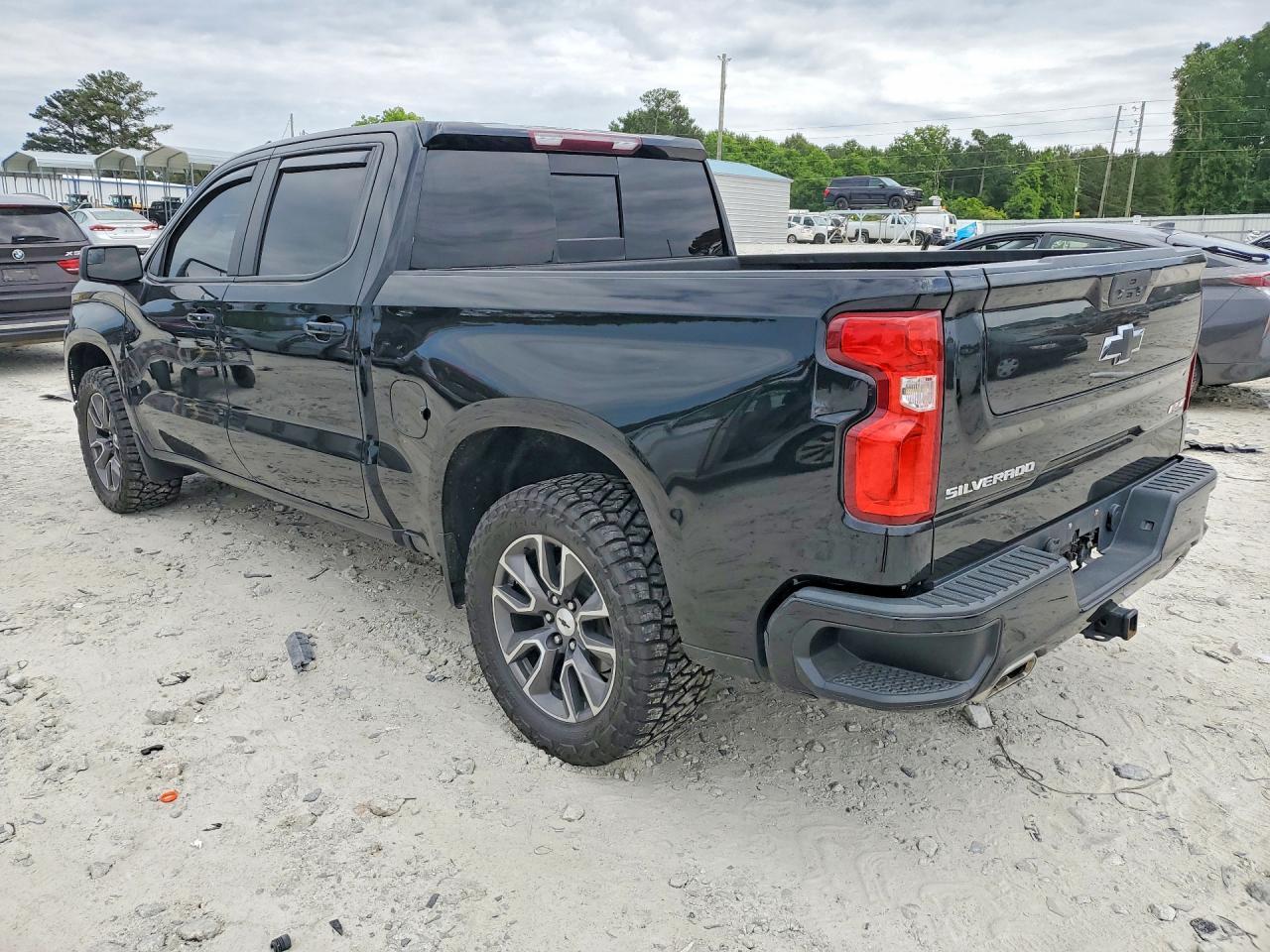 2021 Chevrolet Silverado K1500 Rst - Фото 2