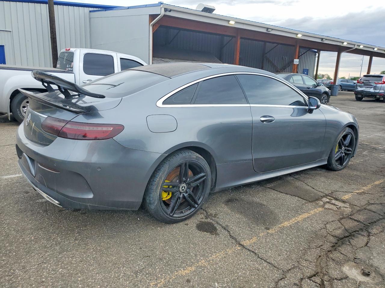 2018 Mercedes-Benz E 400 - Фото 3