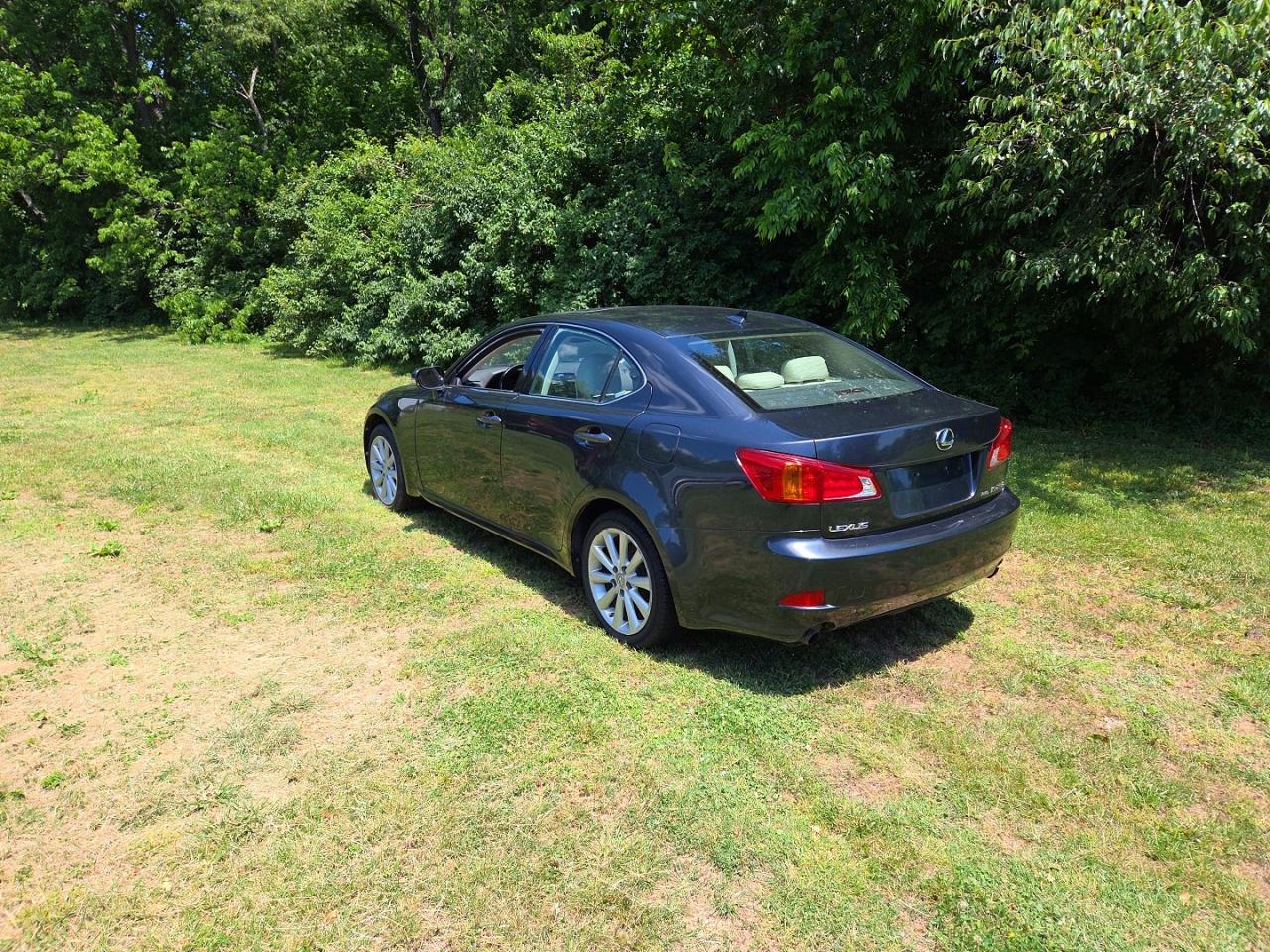 2009 Lexus Is 250 - Image 3