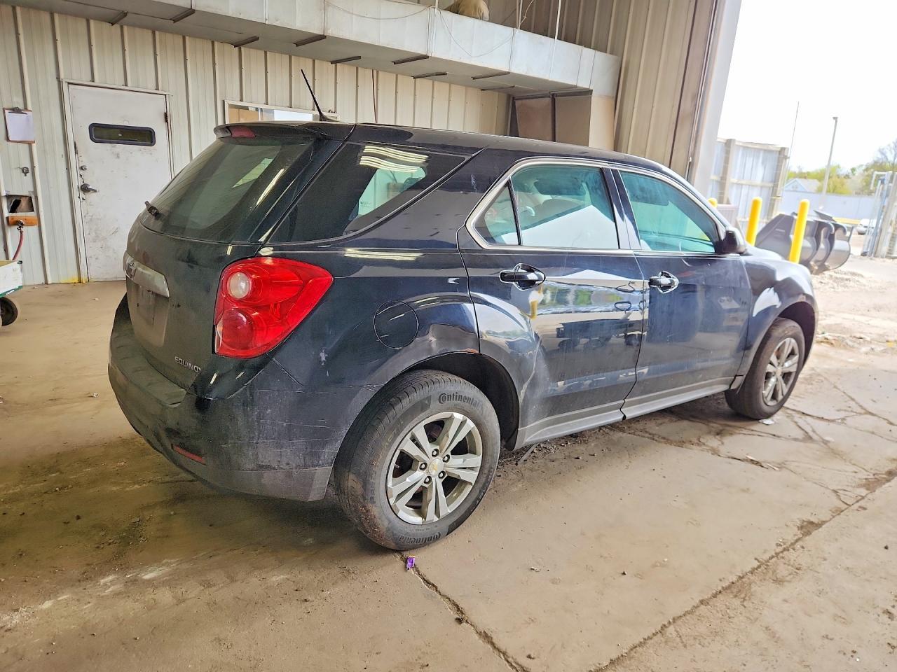 2014 Chevrolet Equinox Ls - Image 3