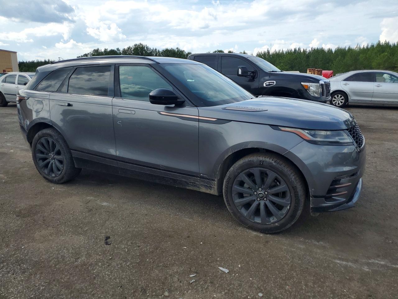 2018 Land Rover Range Rover Velar R-Dynamic Se - Image 4