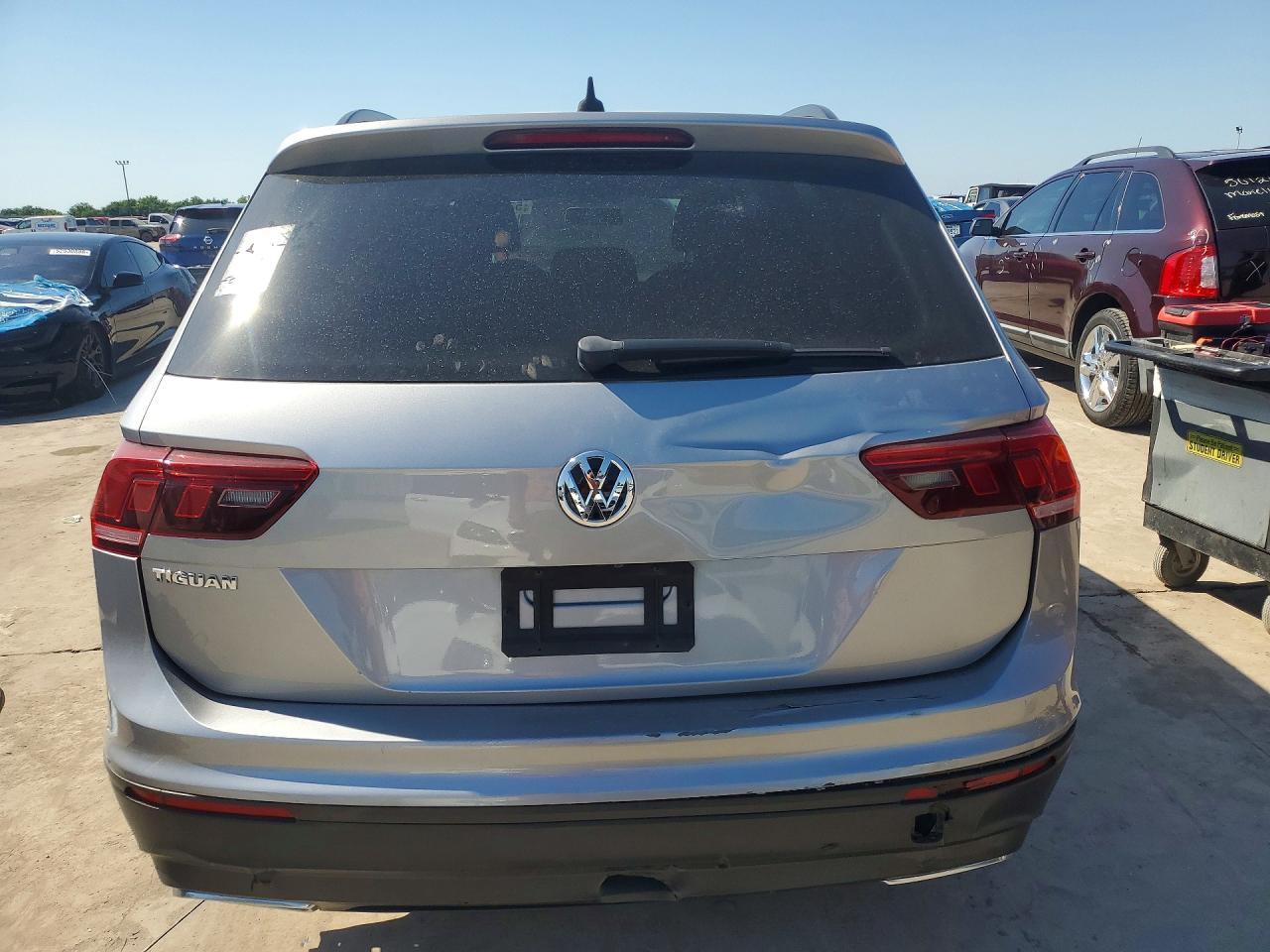 2021 Volkswagen Tiguan S - Фото 6