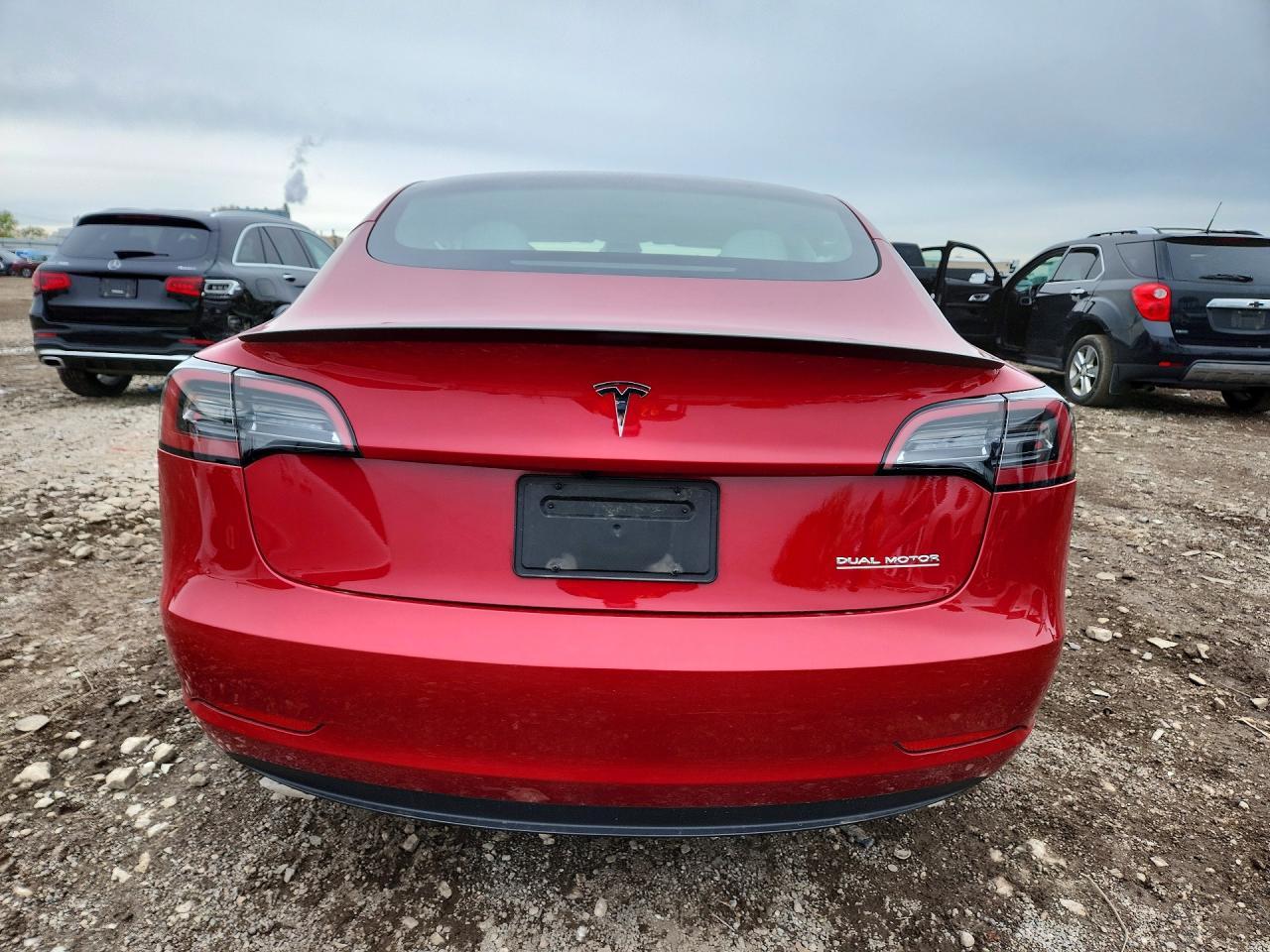 2023 Tesla Model 3 - Фото 6