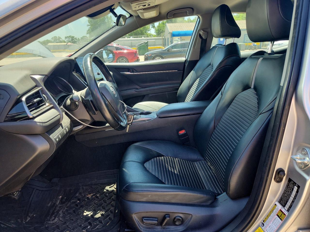 2021 Toyota Camry Se - Фото 7