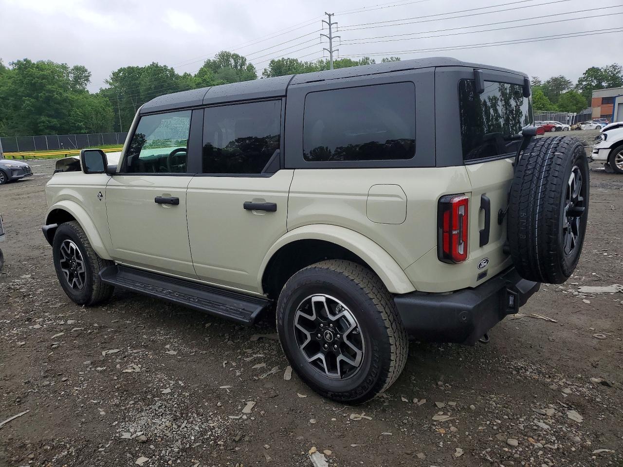 2026 Ford Bronco Outer Banks - Фото 2