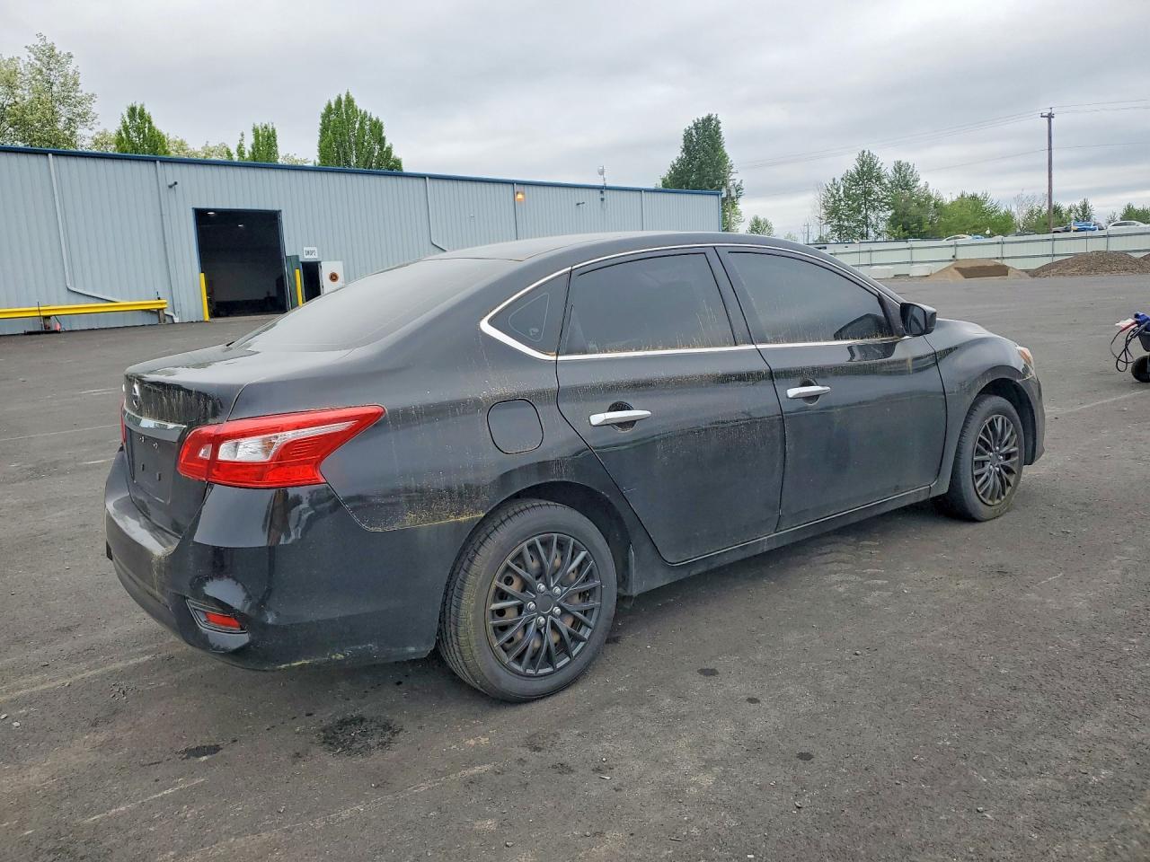 2017 Nissan Sentra S - Фото 3