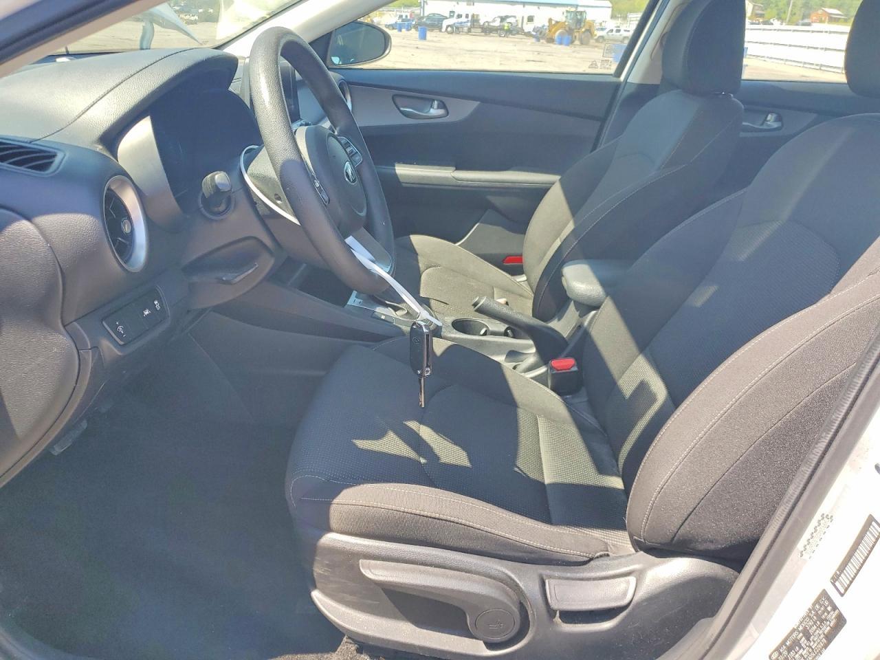 2020 Kia Forte Lxs - Image 7