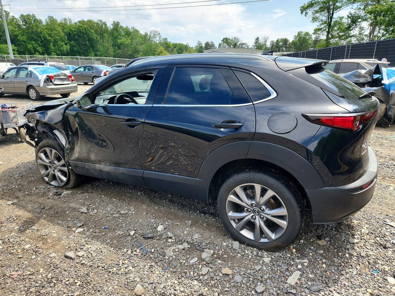 2023 Mazda Cx-30 Premium - Image 2