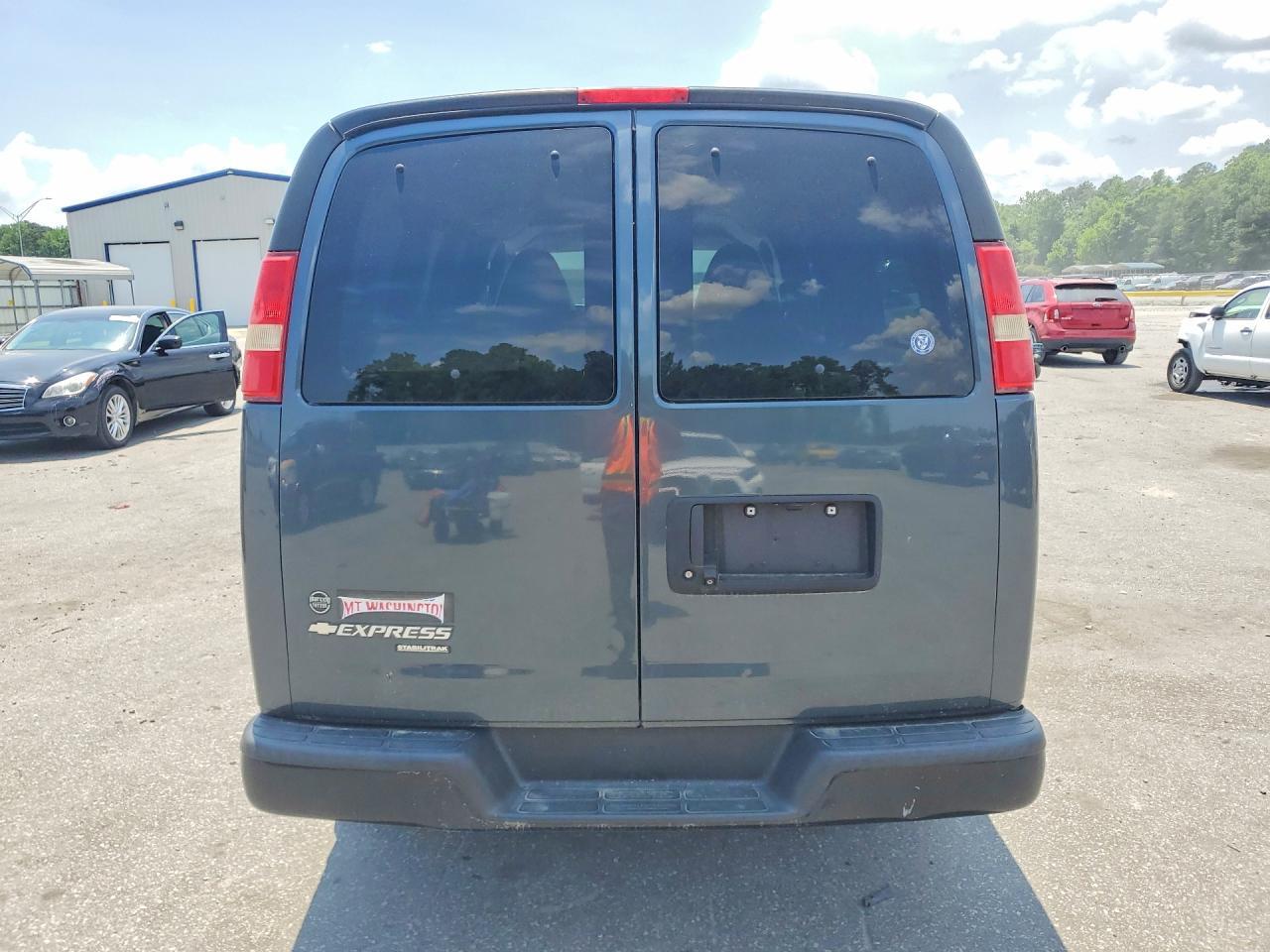 2015 Chevrolet Express G2500 Ls - Фото 6