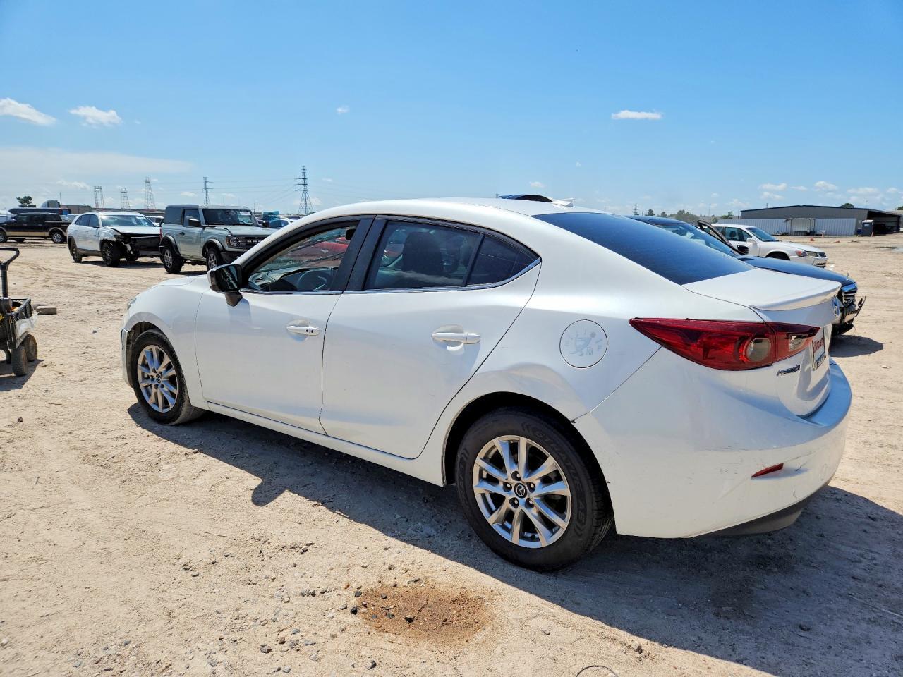 2016 Mazda 3 Touring - Фото 2