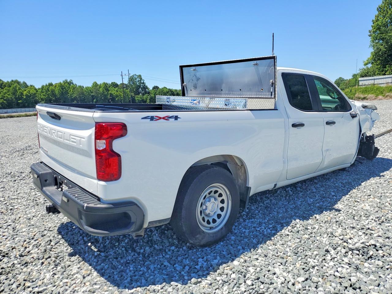 2025 Chevrolet Silverado K1500 - Image 3