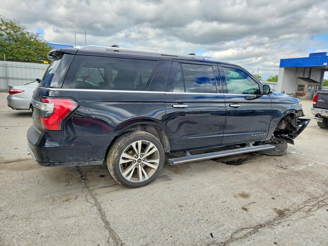 2020 Ford Expedition Max Platinum - Image 3