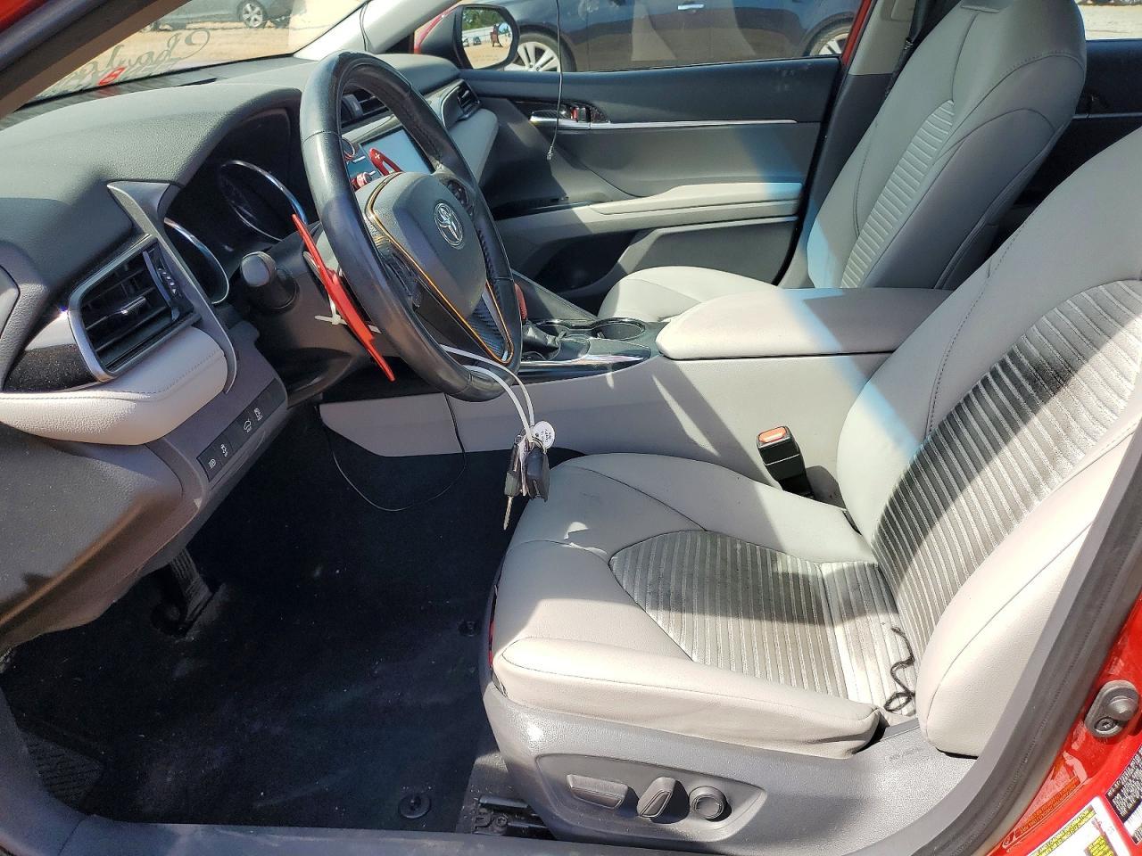 2019 Toyota Camry Se - Фото 7