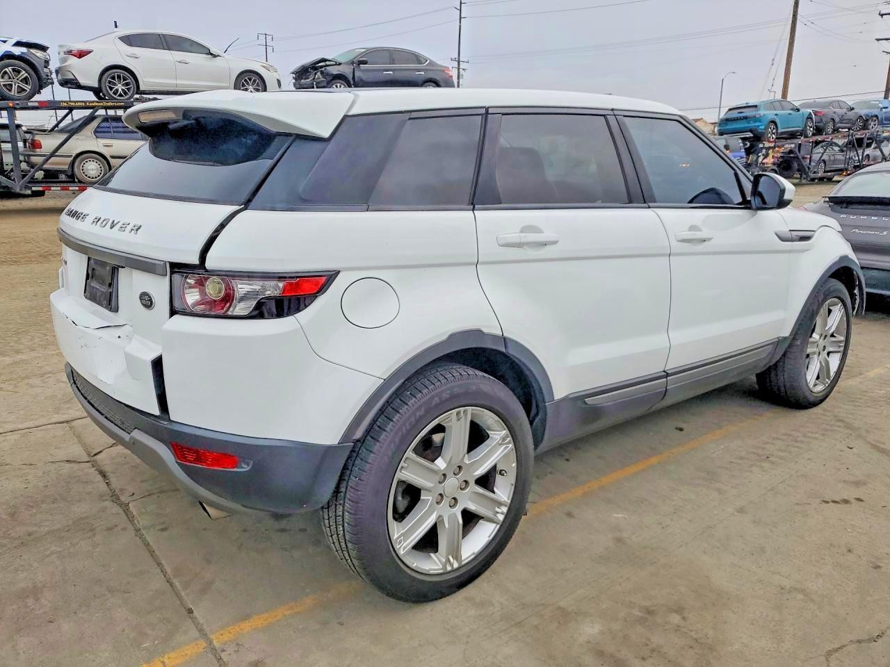 2015 Land Rover Range Rover Evoque Pure Plus - Фото 3