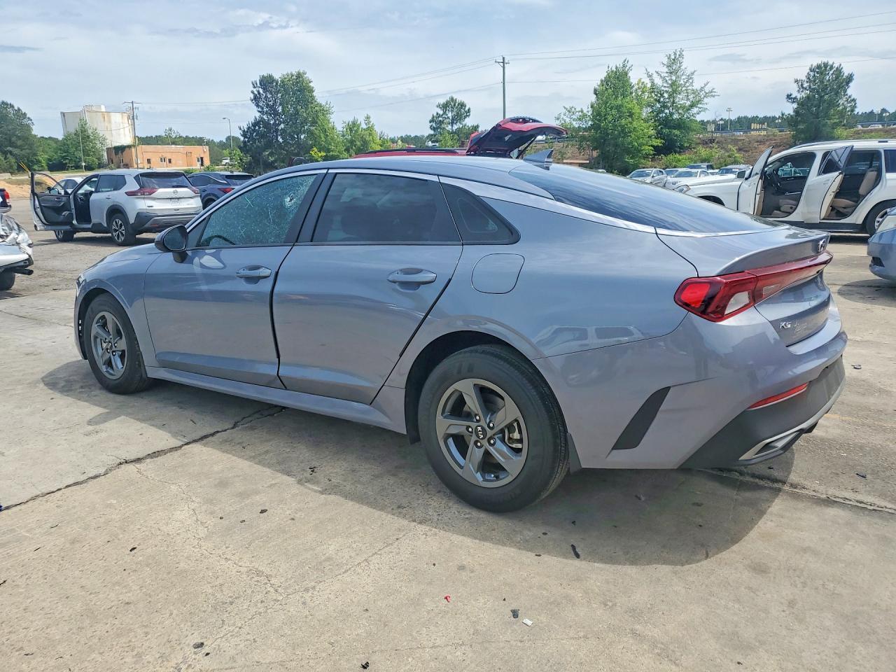 2021 Kia K5 Lx - Фото 2