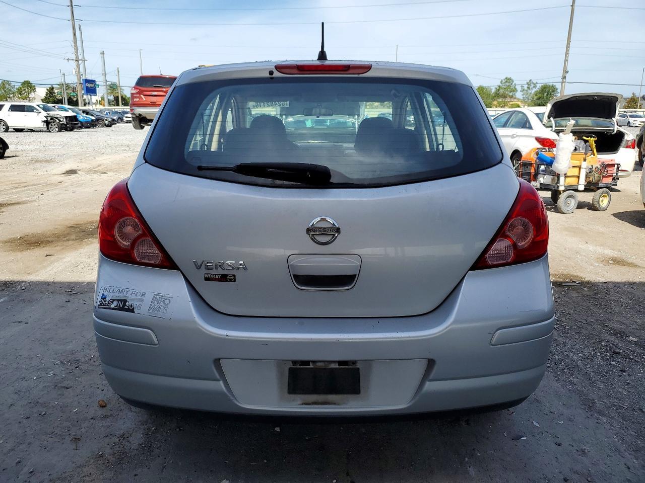 2008 Nissan Versa 1.8 S - Image 6
