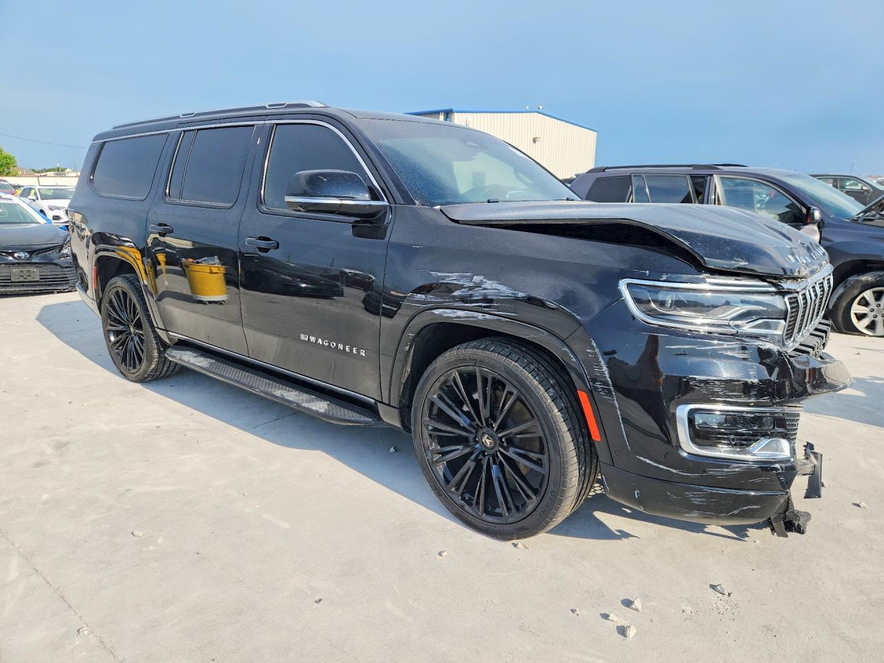 2024 Jeep Wagoneer L Series I - Фото 4